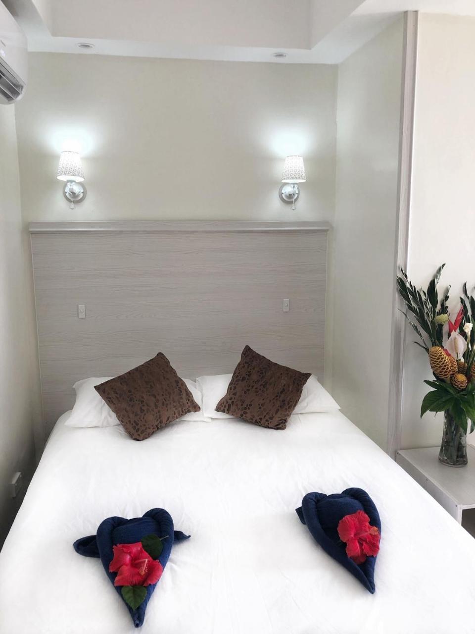 Central Bay Motel ポートビラ エクステリア 写真